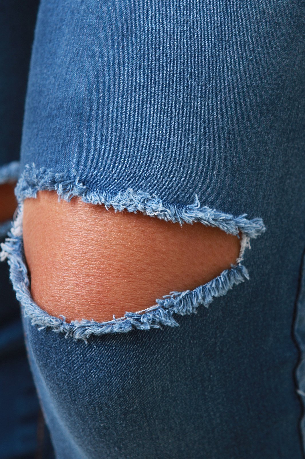 Distressed Frayed Fold Up Cuff Skinny Jeans - NoveltyOne