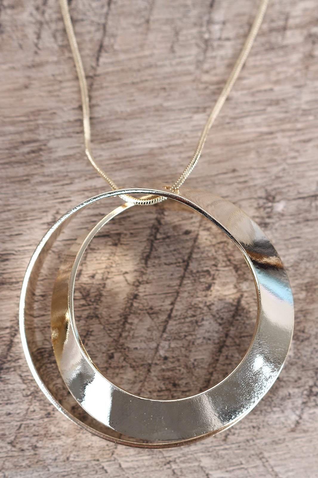 Curl Circle Pendant Statement Necklace