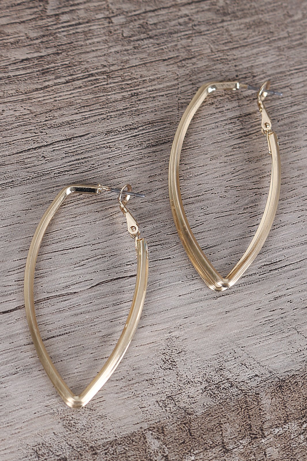 Double Sharp Oval Earrings - NoveltyOne