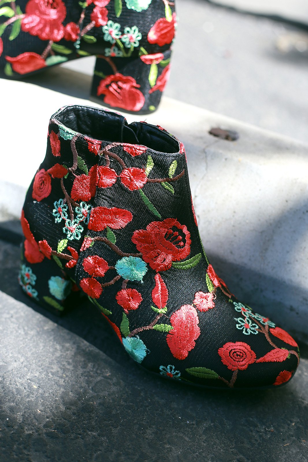 Qupid Embroidered Floral Block Heeled Booties