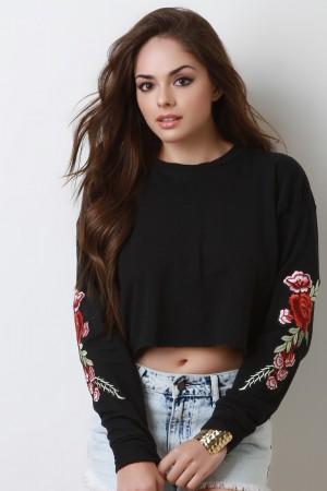 Embroidered Floral Long Sleeves Crop Sweatshirt