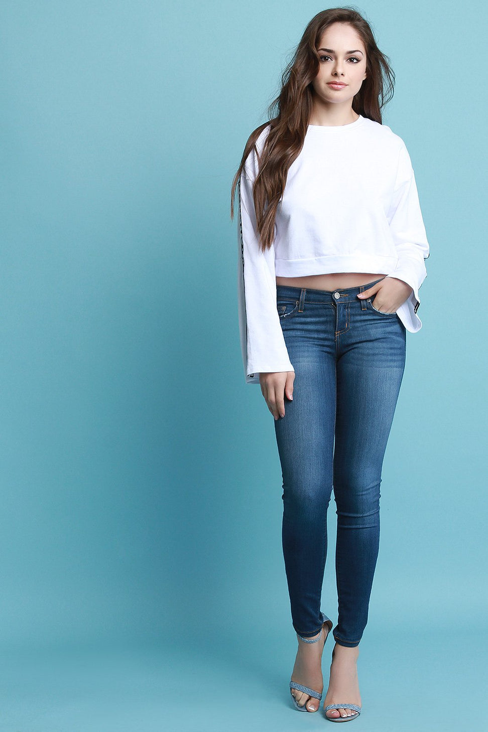 Love Graphic Print Sleeves Crop Sweatshirt