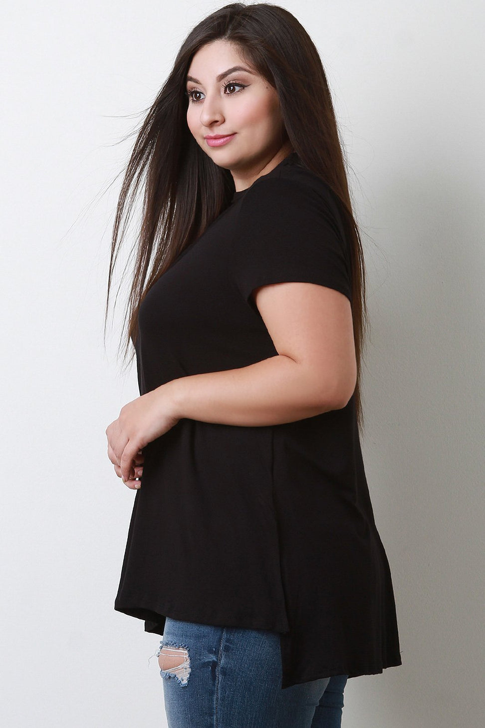 Strappy Keyhole Short Sleeves High Low Top