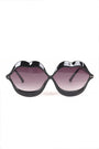 Lip Shape Frame Sunglasses - NoveltyOne