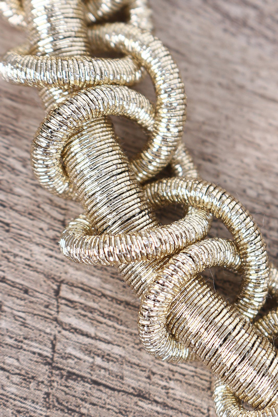 Twisted Metallic Wire Collar Necklace