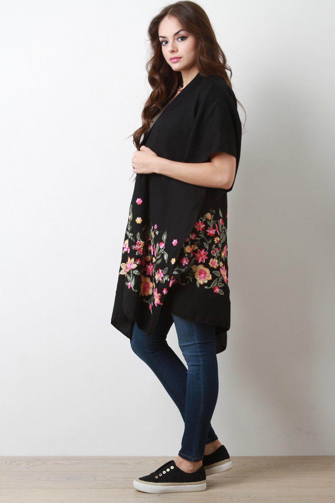 Soft Knit Floral Embroidery Open Kimono Cardigan