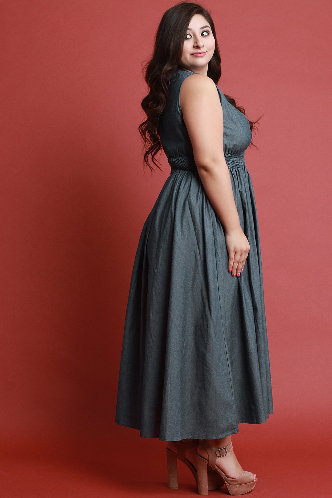 V Neck Smock Empire Waist Sleeveless Chambray Maxi Dress